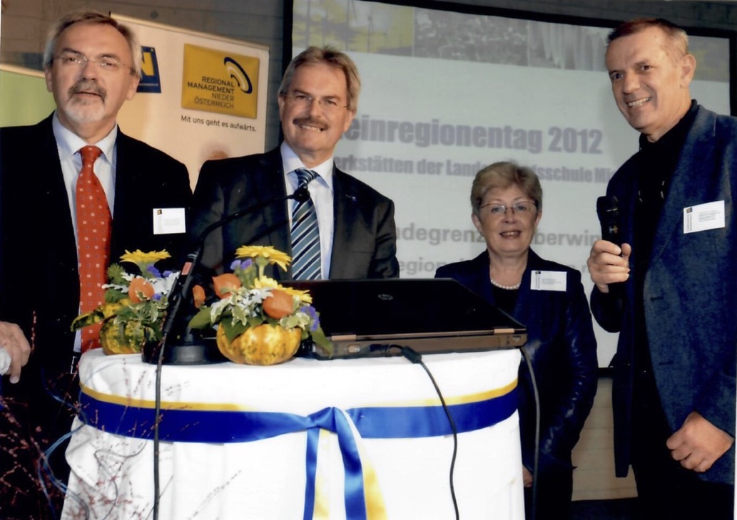 Starke Achse in der Entwicklung für das Weinviertel. Prof. Friedrich Zibuschka, Präsident Karl Wilfing, Hofrätin Ilse Wollansky,Regionalmanager Hermann Hansy. © H. Hansy