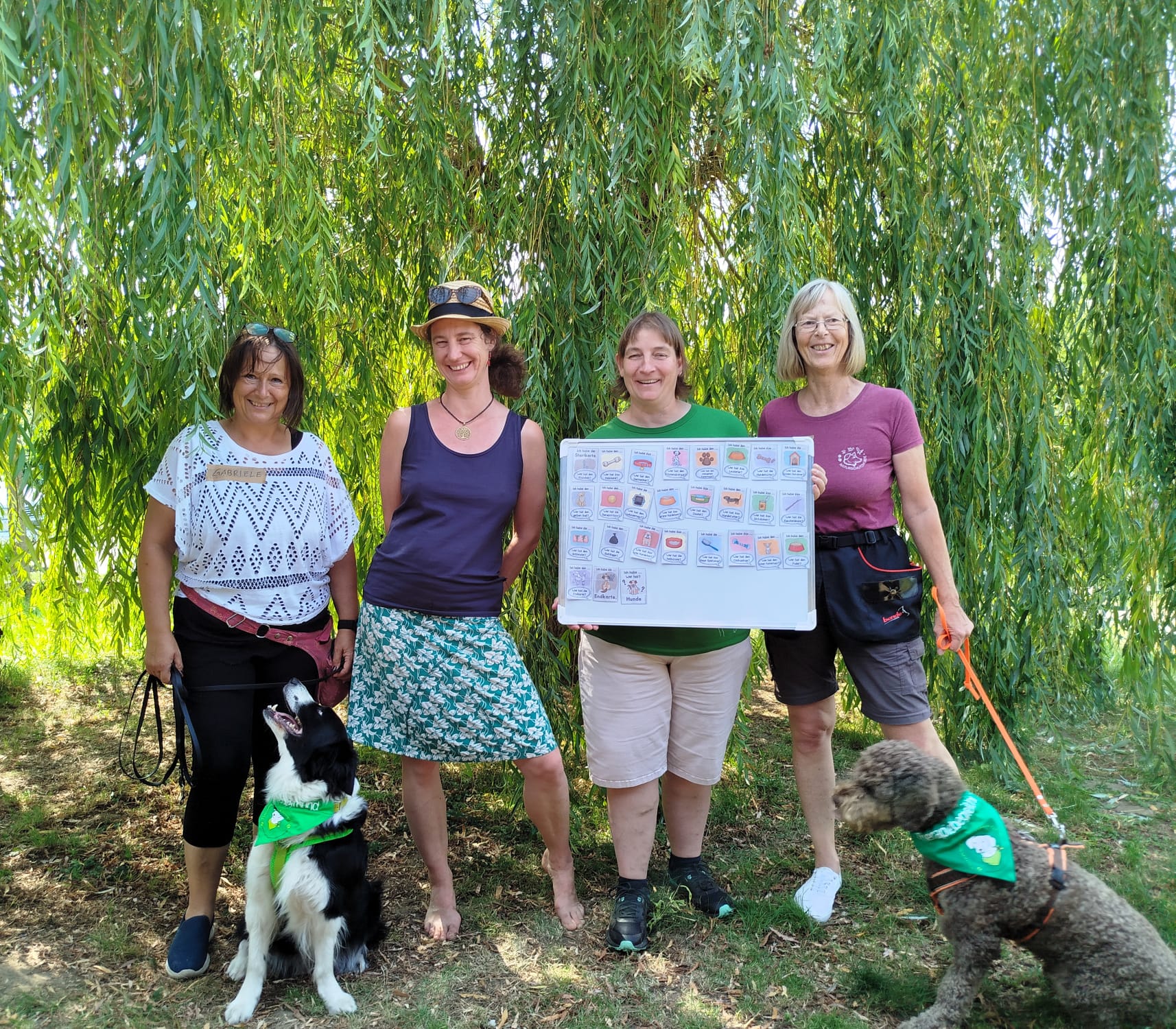 Auch die Therapiebegleithunde Weinviertel waren zu Besuch.