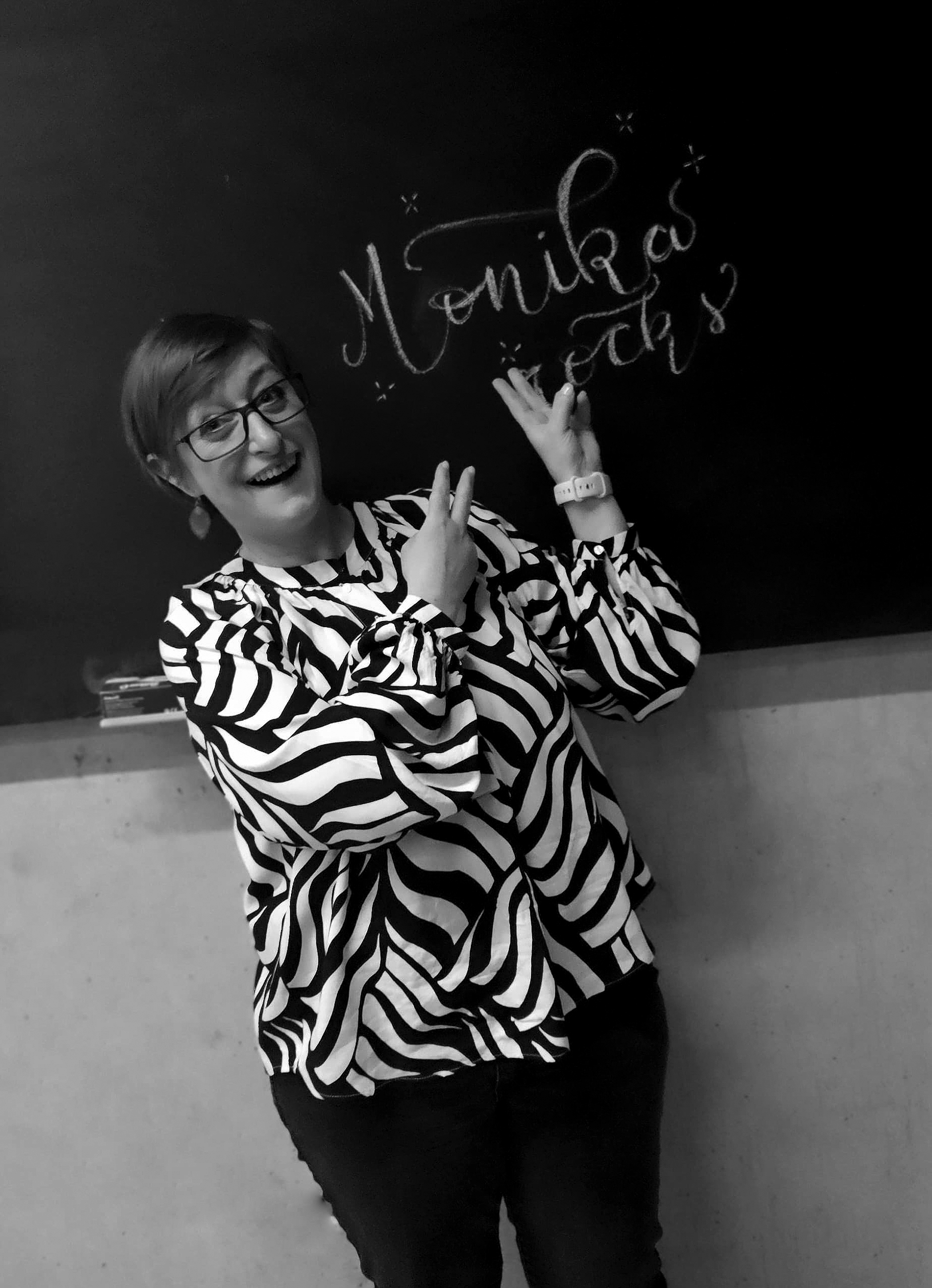 Monika Stern, eine strahlende Unternehmerin mit Herz.