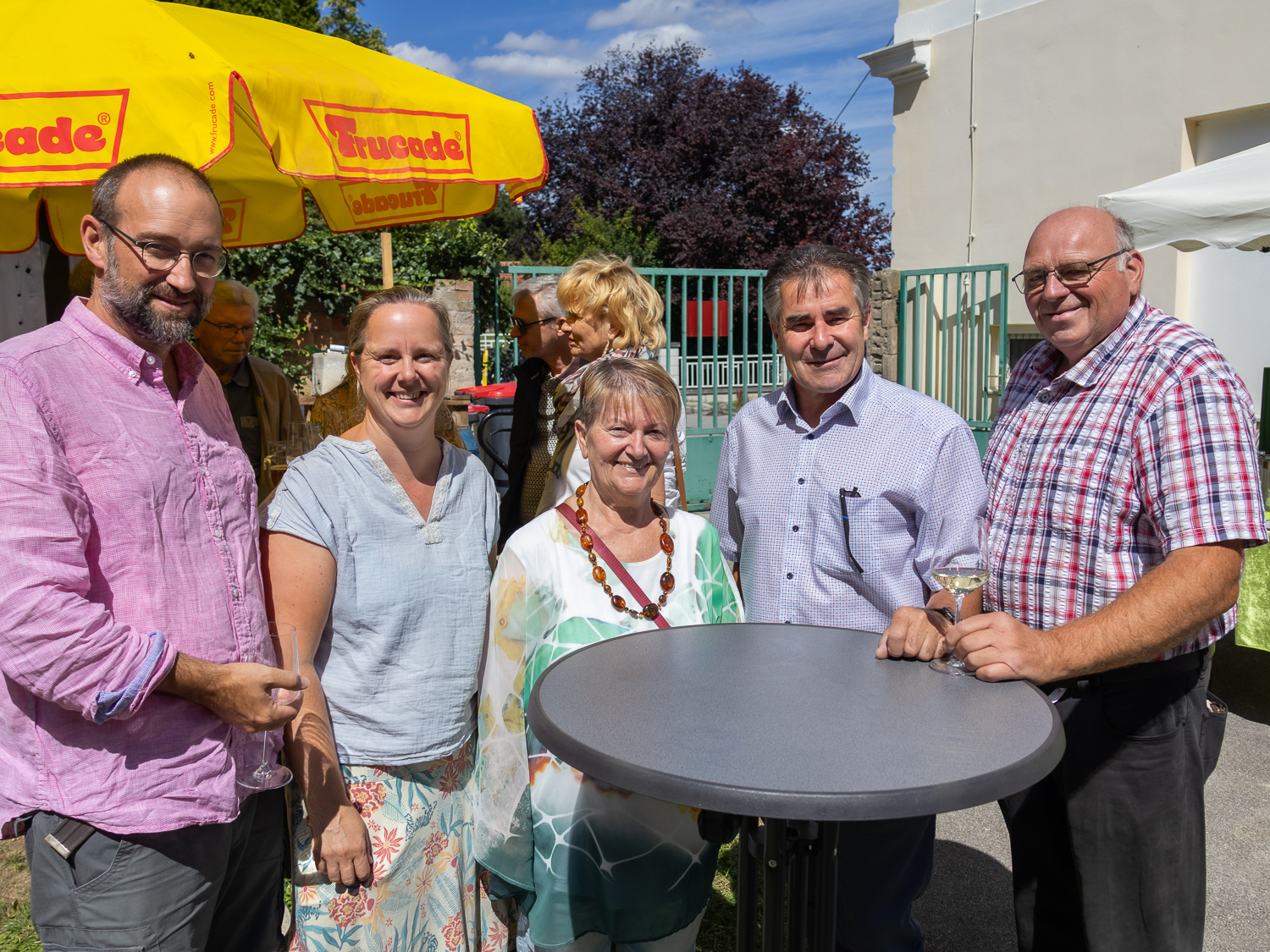 24. Bernsteinstraßenfest im Urzeitmuseum Stillfried. Walpurger und Gerda Antl luden ein.
Ein Fest für Jung und Alt, mit viel Archäologie, Unterhaltung und guten Stillfrieder Schmankerln.