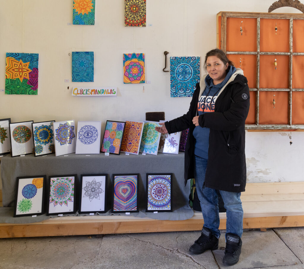 Tage der offenen Ateliers, Kunst berühren, Möglickeiten eröffnen, Kreativität spüren
Mit Harry Raab, Margit Stuckart, Eveline Slunsky, Cornelia Felkl-Ederer, Walpurga und Isabella Freudhofmaier, Nicole Bendl, Karl Pernold. Oberkreuzstetten, Niederleis, Nodendorf.