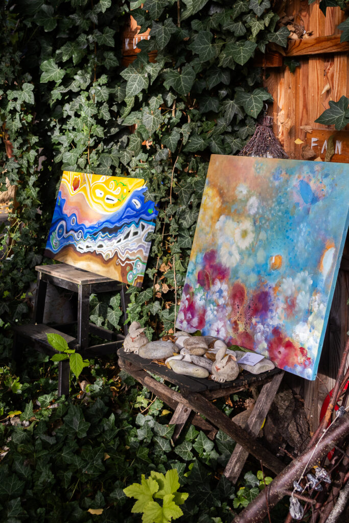 Tage der offenen Ateliers, Kunst berühren, Möglickeiten eröffnen, Kreativität spüren
Mit Harry Raab, Margit Stuckart, Eveline Slunsky, Cornelia Felkl-Ederer, Walpurga und Isabella Freudhofmaier, Nicole Bendl, Karl Pernold. Oberkreuzstetten, Niederleis, Nodendorf.