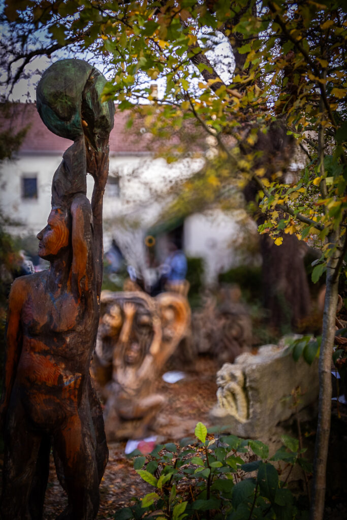 Tage der offenen Ateliers, Kunst berühren, Möglickeiten eröffnen, Kreativität spüren
Mit Harry Raab, Margit Stuckart, Eveline Slunsky, Cornelia Felkl-Ederer, Walpurga und Isabella Freudhofmaier, Nicole Bendl, Karl Pernold. Oberkreuzstetten, Niederleis, Nodendorf.