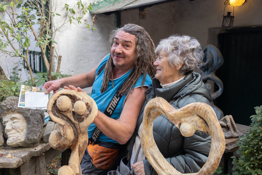 Tage der offenen Ateliers, Kunst berühren, Möglickeiten eröffnen, Kreativität spüren
Mit Harry Raab, Margit Stuckart, Eveline Slunsky, Cornelia Felkl-Ederer, Walpurga und Isabella Freudhofmaier, Nicole Bendl, Karl Pernold. Oberkreuzstetten, Niederleis, Nodendorf.