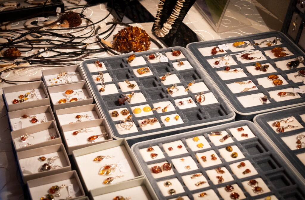 Zwischen Urzeit und Weihnachtszauber: Advent in der Stillfrieder Kellergasse