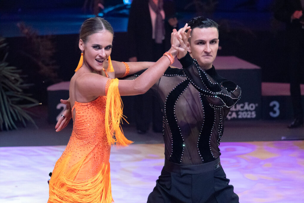 10-Tänze-WM, Lauda-Zwillinge. Dominik Lauda, Alexander Lauder, Turniertanzsport, U21 in Portugal, Weinviertel-Remasuri.