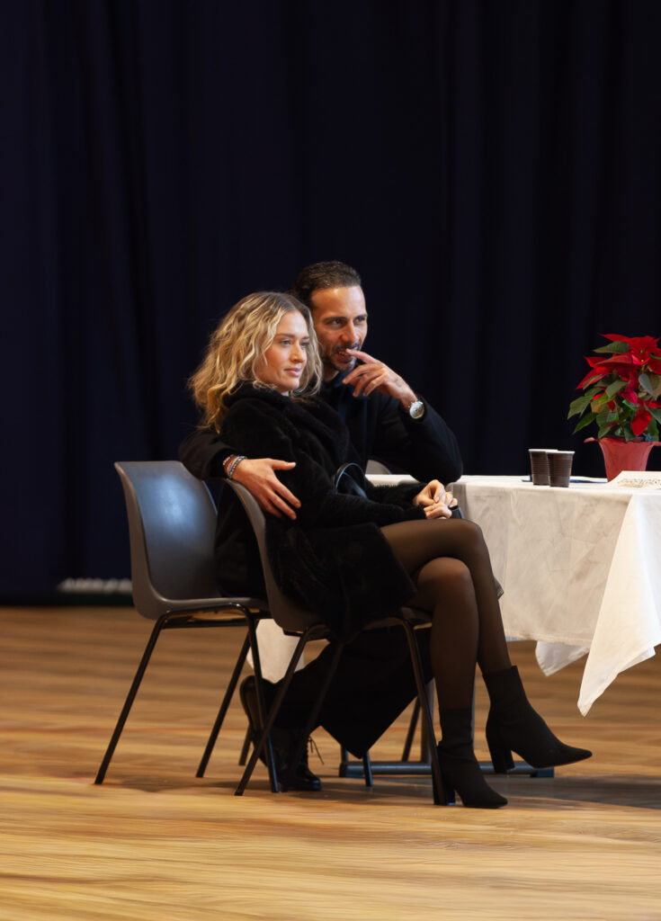 Turniertanzsport. Wiener Vize-Landesmeister Kombination. Alexander Lauda und Anastasiia Deineha. Wiener Vize-Meister Kombination. Dominik Lauda und Lea Samer. Pillichsdorf bekommt Silber. Weinviertel-Remasuri. Lauda-Zwillinge.