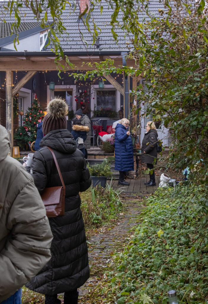 Adventzauber, Lilia Olchowa, Drösing, Malerei, Kinder Heart-Chors, Keramik, Garten-Atelier, Lilis Garten  © Lilia Olchowa, © Regina Courtier, Weinviertel-Remasuri