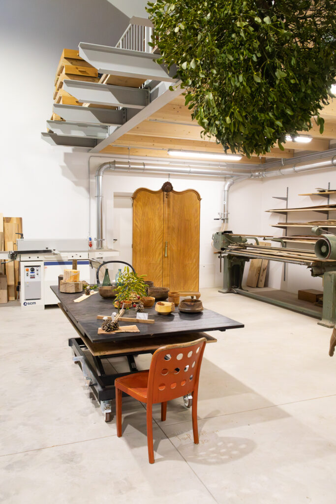 Weihnachtsmarkt Weingut Regner, Traunfeld, Hochleithen, Formfrei, Kunsthandwerk, Christbaumverkauf, Weinverkauf, Anna Regner, Familie Regner, Advent 2025, Tischlermeister, Lukas Regner, Mathias Regner, Josef Regner © Regina Courtier