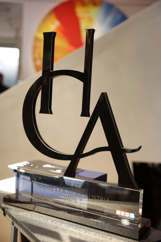 Houte Couture Austria Award, 2025, Katharina Schönbauer-Manak, Strasshof, Marchfeld, Weinviertel-Remasuri, Leistungsschau, Schneidermeisterin, Atelier Schönbauer Manak.