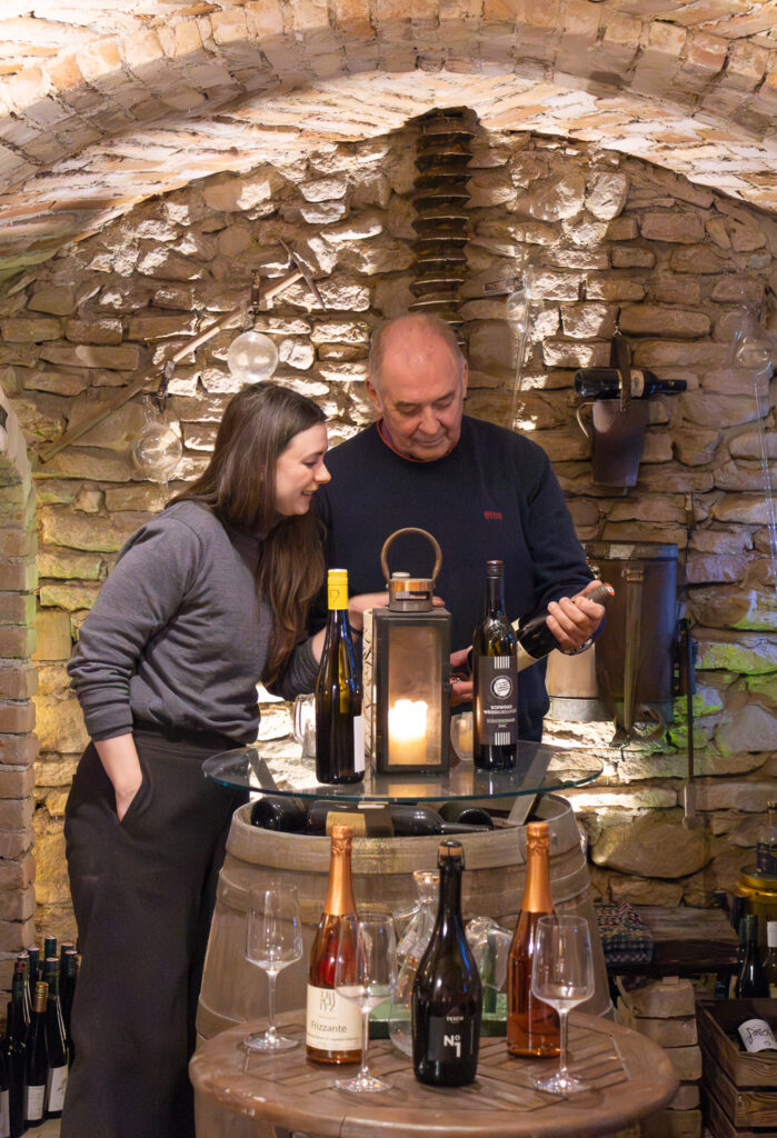 Kellergasse Hautzendorf, Joschi Schäfer, Kellergassenführer, Weinkeller, Weinviertel-Remasuri, Keller-Revitalisierung, Kellergassenfest, Trio Weltlin, Kreuttal, ©Regina Courtier