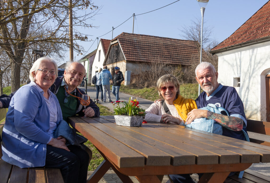 Jedenspeigen, Sierndorf, Jungweinschnuppern, Jahrgang 2025, Kellergasse, Winzer, Jungweinschnuppern 2026, Weinkeller, Köllagossn, Weinkölla, Weinviertel-Remasuri, ©Regina Courtier