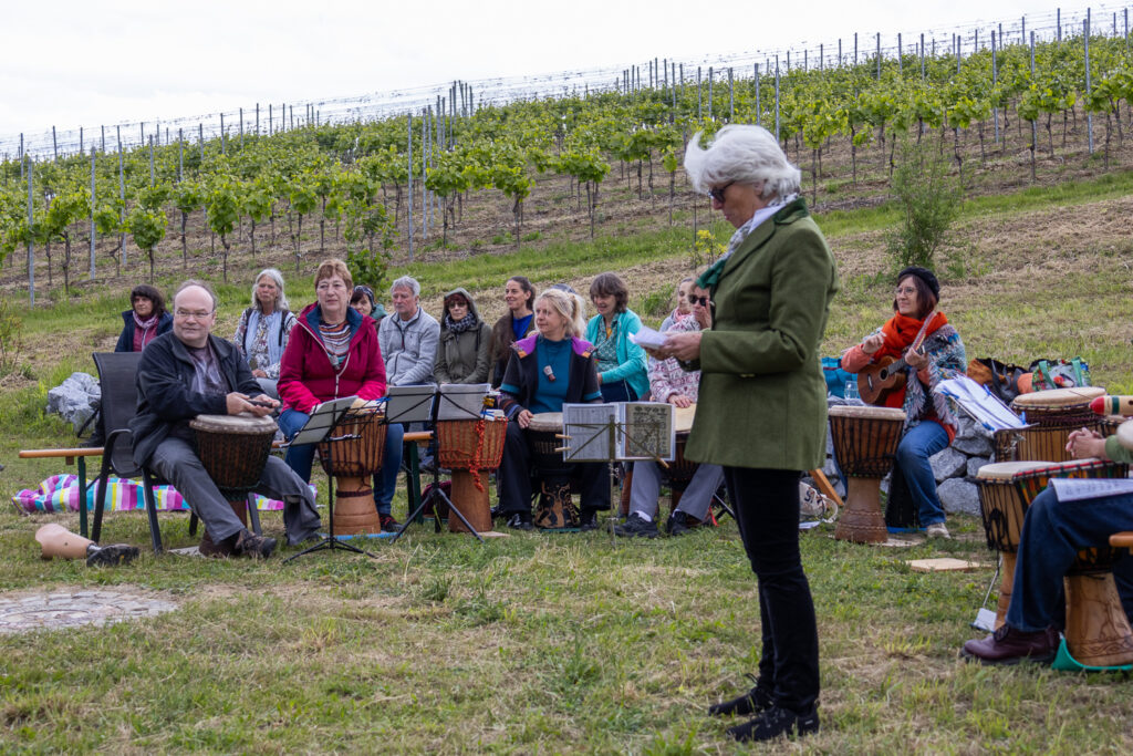 © Regina Courtier, Kraftplatz, Zauberwald, Wartberg, Bad Pirawarth, Marion Szedlacsek, Bernhard Schausberger, Künstlerin, Andrea Grames, Weinviertel-Remasuri