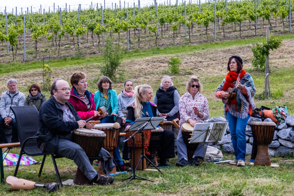 © Regina Courtier, Kraftplatz, Zauberwald, Wartberg, Bad Pirawarth, Marion Szedlacsek, Bernhard Schausberger, Künstlerin, Andrea Grames, Weinviertel-Remasuri