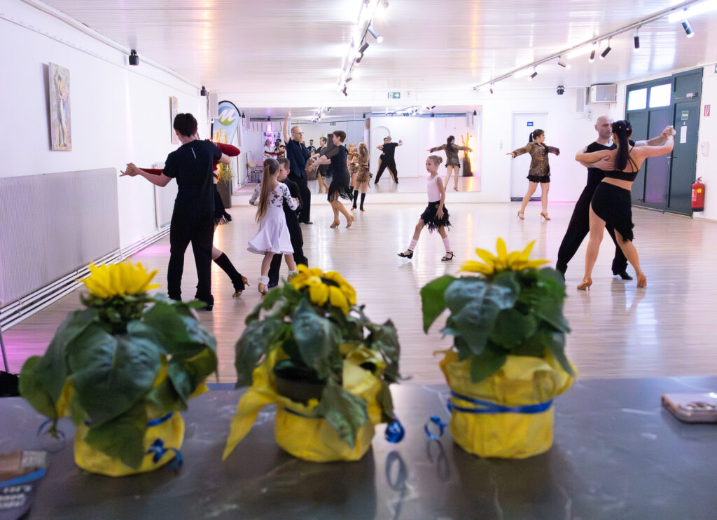 © Regina Courtier, ©Valeria Sallustio, Union Deutsch-Wagram, Titan-Strasshof, Sektion Tanzen, Turniertanzsport, Lateintänze, Standardtänze, Kumst, Weinviertel-Remasuri
