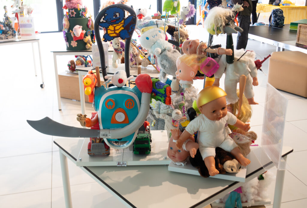 Viertelfestival, Veronika Goller, Marlies Döltl, Andrea Steineder, Volksschule Wolkersdorf, Wolkersdorf, Skulpturen, Jugendkultur, Kunst, Spielzeug,