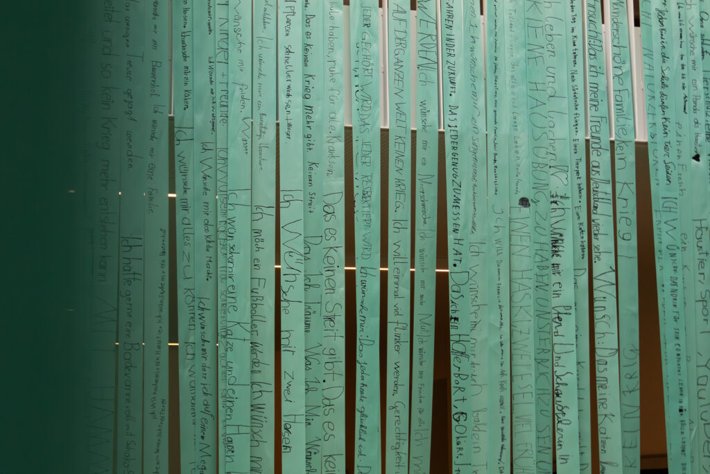 Viertelfestival, Veronika Goller, Marlies Döltl, Andrea Steineder, Volksschule Wolkersdorf, Wolkersdorf, Skulpturen, Jugendkultur, Kunst, Spielzeug,