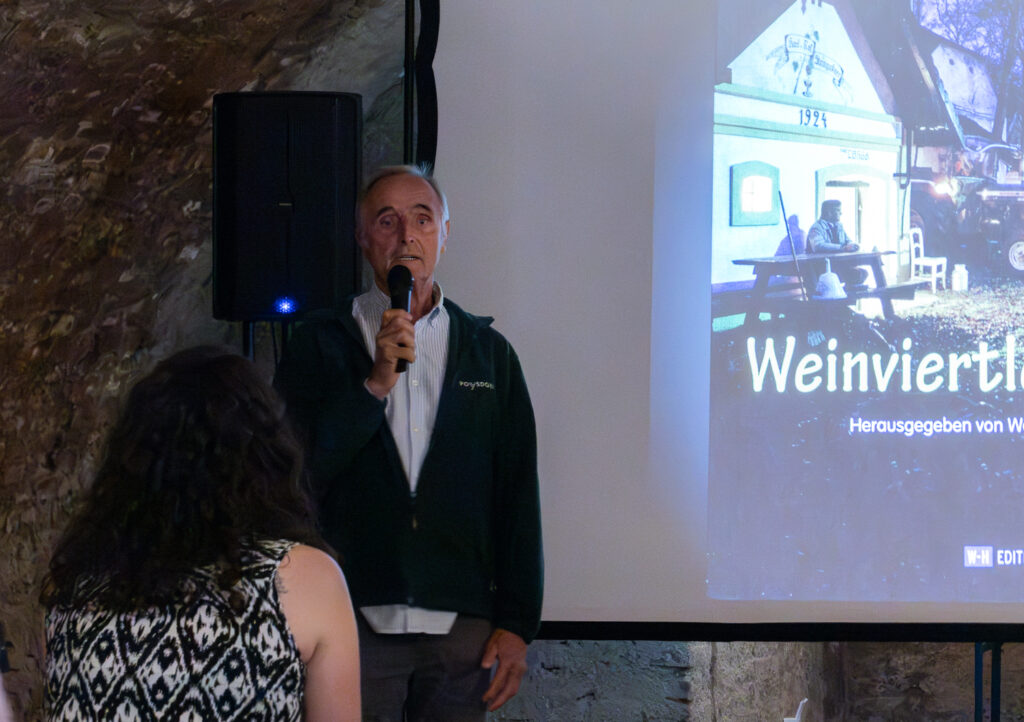 ©Regina Courtier, Kellergasse, Pillichsdorf, Weinviertler-Kellerleben, Wolfgang Paar, Johannes Rieder, Florian Faber, Markus Lauda, Kellergassenleben, Weinviertel, Weinviertel-Remasuri, Buchpräsentation, Edition Winkler-Hermaden.