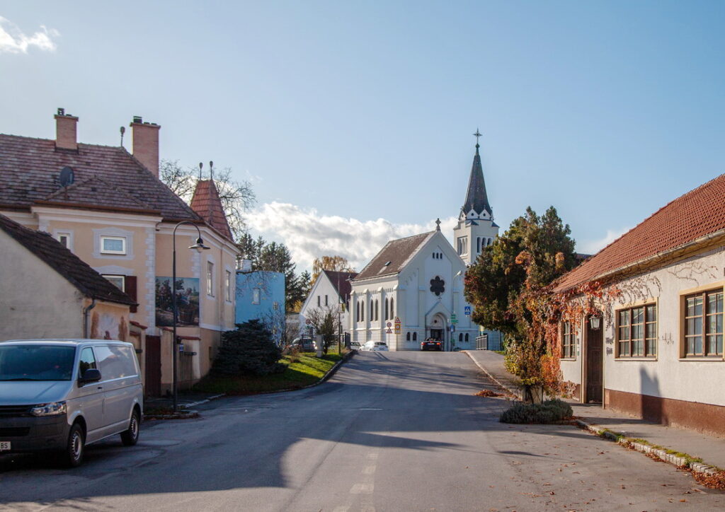 Karl Scheck, Anna Scheck, Postkarten, Sammelleidenschaft, Sammlergen, Region Wolkersdorf, Pillichsdorf, Weinviertel-Remasuri, ©Sammlung Karl Scheck, ©Regina Courtier, Alte Postkarten, Rowitha Lauda-Scheck