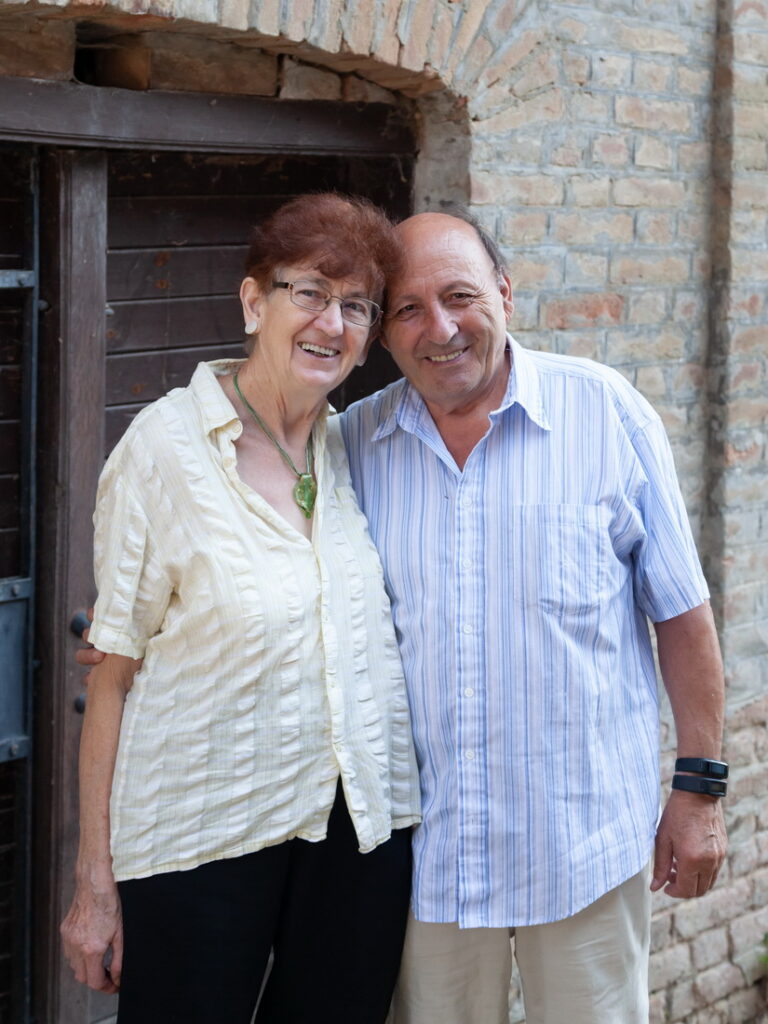Karl Scheck, Anna Scheck, Postkarten, Sammelleidenschaft, Sammlergen, Region Wolkersdorf, Pillichsdorf, Weinviertel-Remasuri, ©Sammlung Karl Scheck, ©Regina Courtier, Alte Postkarten, Rowitha Lauda-Scheck