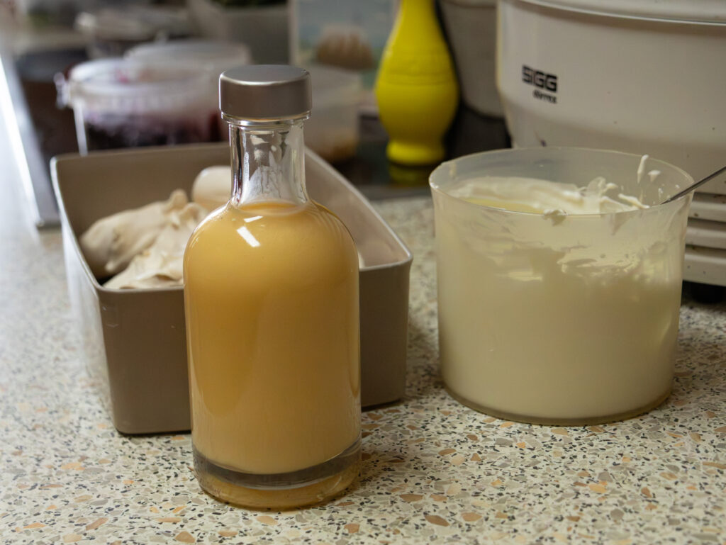 Hollertrüffel, 3Göttinnen, Eierlikör, Kräuterspezialistin, Restlverwertung, Eierlikör, Stockerau, Rezept des Monats, Gerda Zipfelmayer, Weinviertel-Remasuri, ©Regina Courtier
