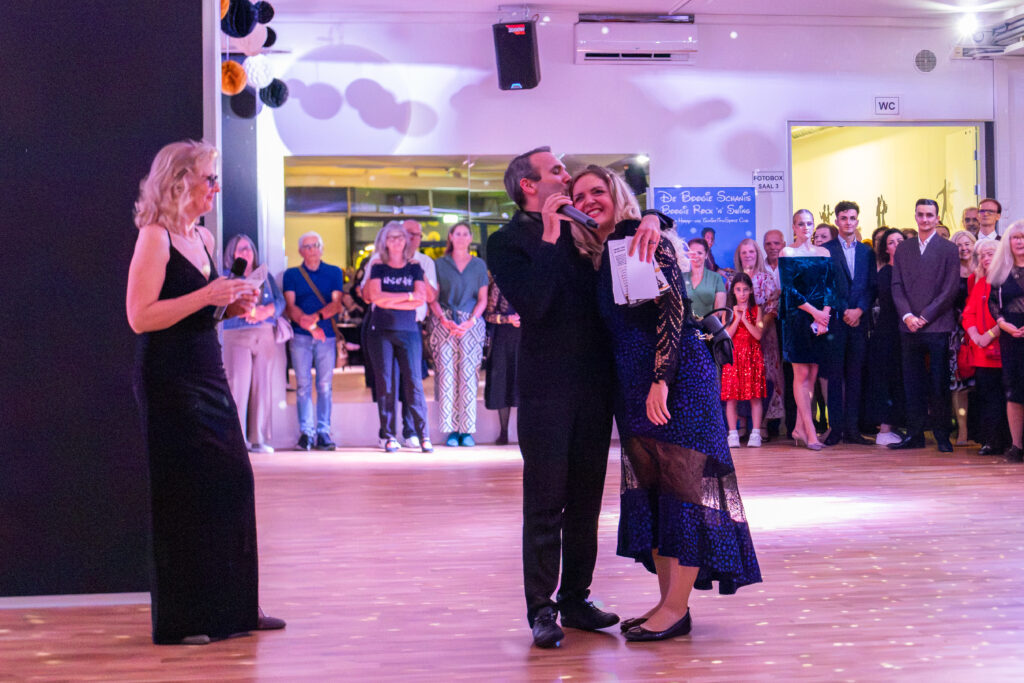 Siméon Stoyanov,
Christine Stanczak-Kridlo,
Tanzschule,
Gerasdorf,
Weinviertel-Remasuri,
Tanzszene im Weinviertel,
© Regina Courtier,