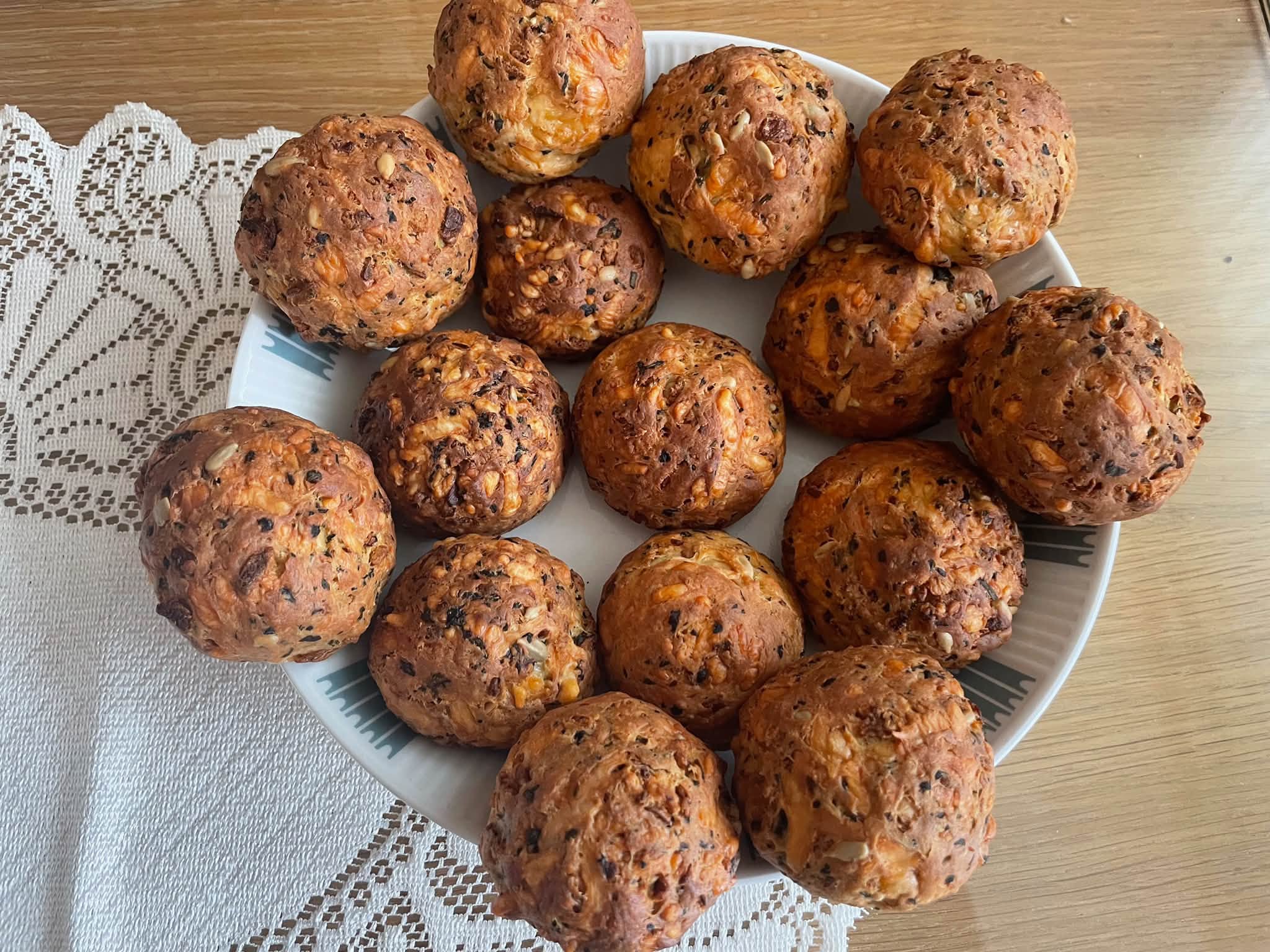 Gerda Zipfelmayer, Weinviertel-Remasuri, Rezept des Monats, Krosse Krusties, Kräuterbällchen, Stockerau, Kräuterhexe,