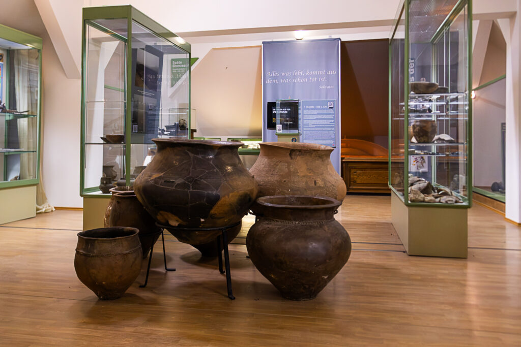 ©Regina Courtier,
Weinviertel-Remasuri,
Walpurga Antl-Weiser,
Wissenschaftlerin,
Urzeitmuseum Stillfried,
Archäologie,
Venus von Willendorf,
Sieben von Stillfried