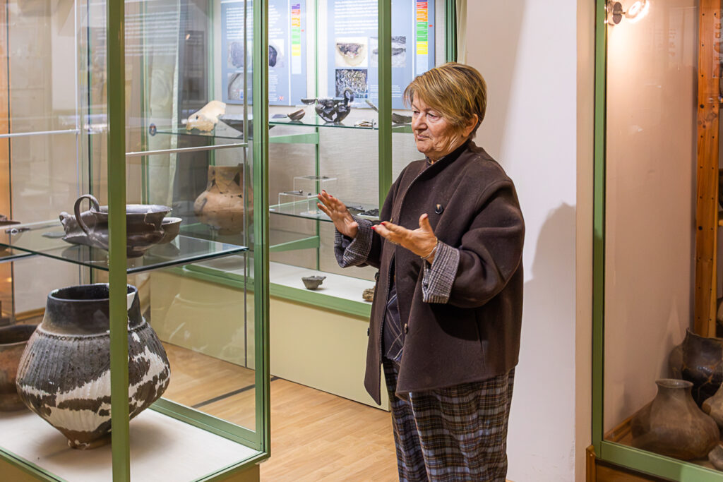 ©Regina Courtier,
Weinviertel-Remasuri,
Walpurga Antl-Weiser,
Wissenschaftlerin,
Urzeitmuseum Stillfried,
Archäologie,
Venus von Willendorf,
Sieben von Stillfried